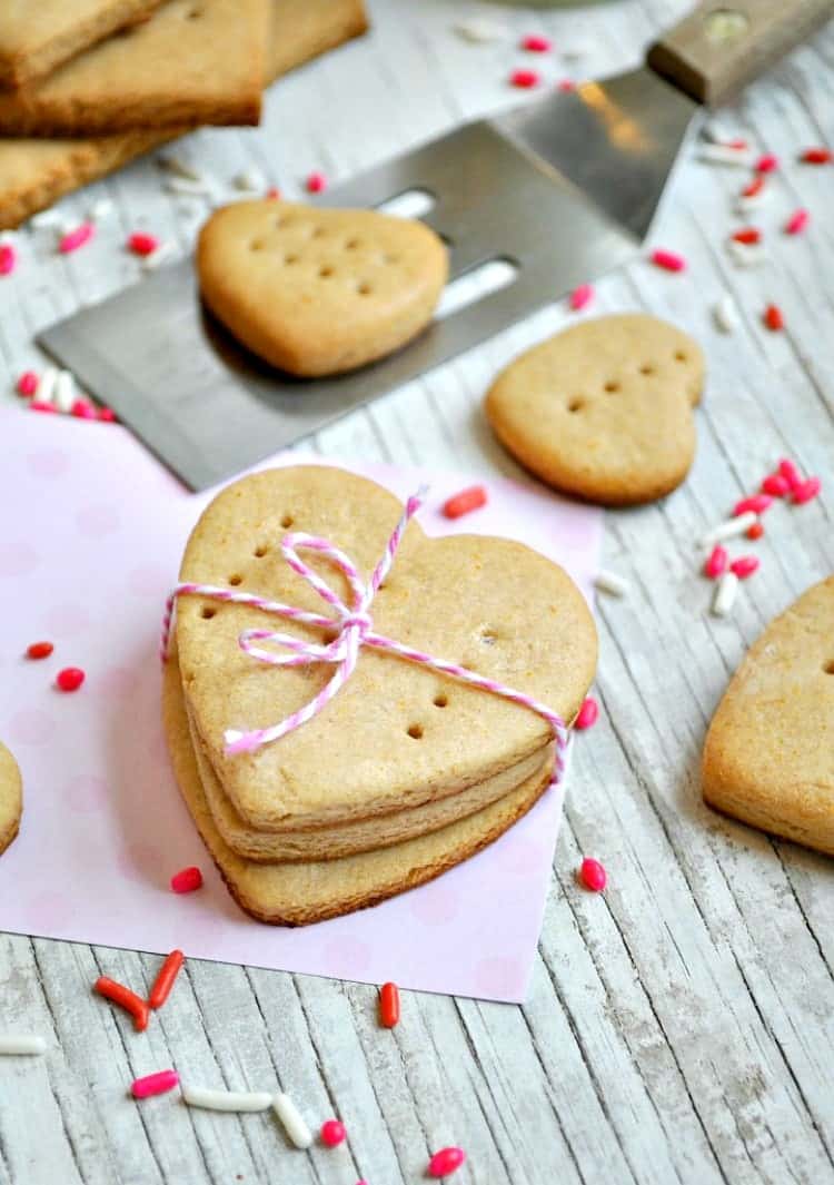 Homemade graham crackers are an easy and healthy snack idea for kids!