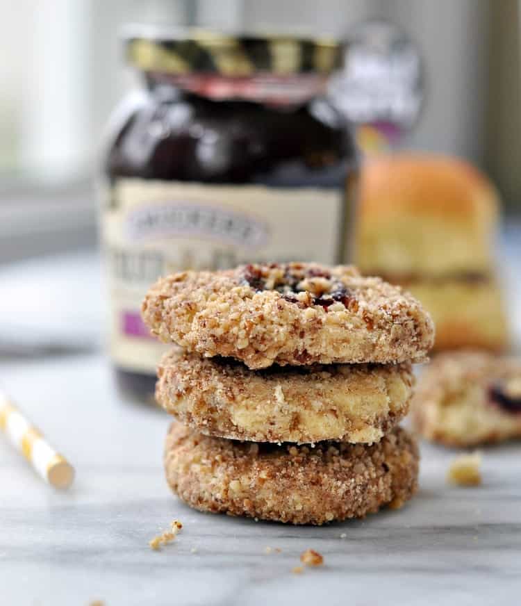Shake up the everyday routine with a simple and fun PB&J Party!