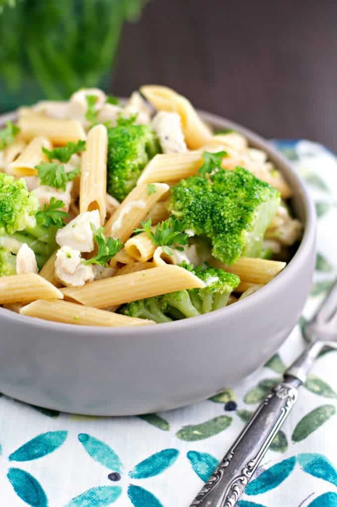One Pot Chicken and Broccoli Pasta 1