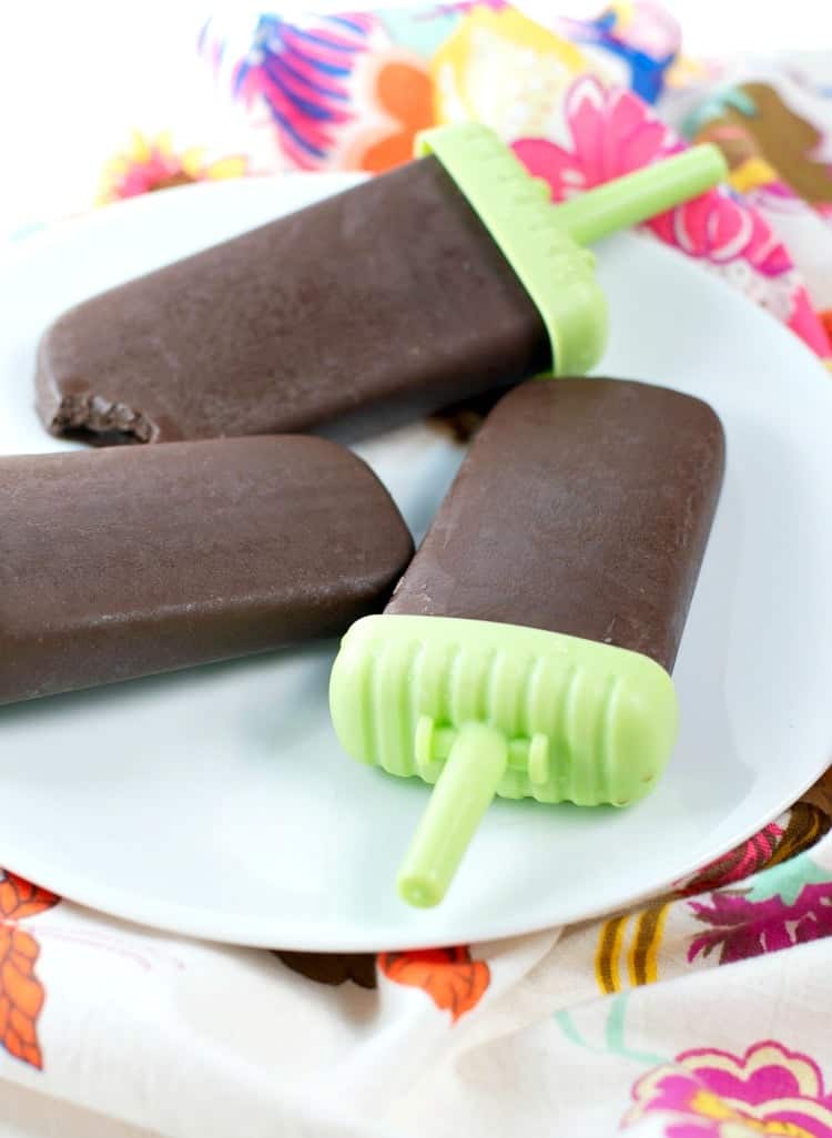 Rich, creamy, chocolatey...and good for you? That's right! These Healthy Chocolate Almond Fudge Pops are an easy, low-calorie, clean eating snack or dessert that will power you through the summer!