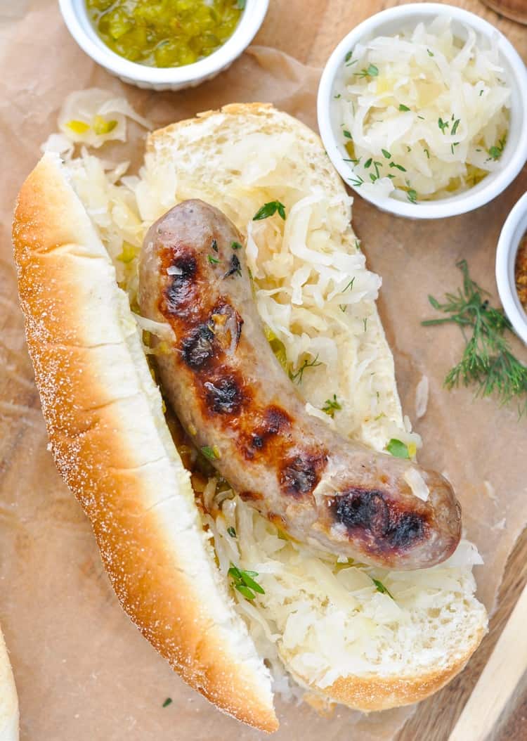 3Ingredient Grilled Beer Brats + a Video! The Seasoned Mom
