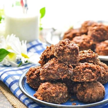 Plate of Amish no bake chocolate and peanut butter oat cookies