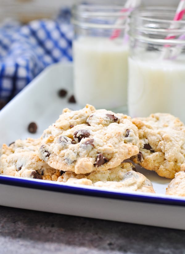 Thick and crispy Oatmeal Chocolate Chip Cookie Recipe