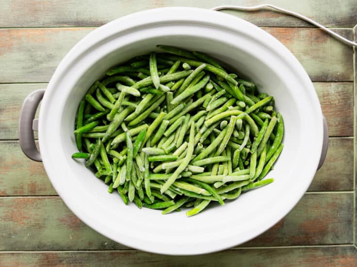 Green beans in a slow cooker.