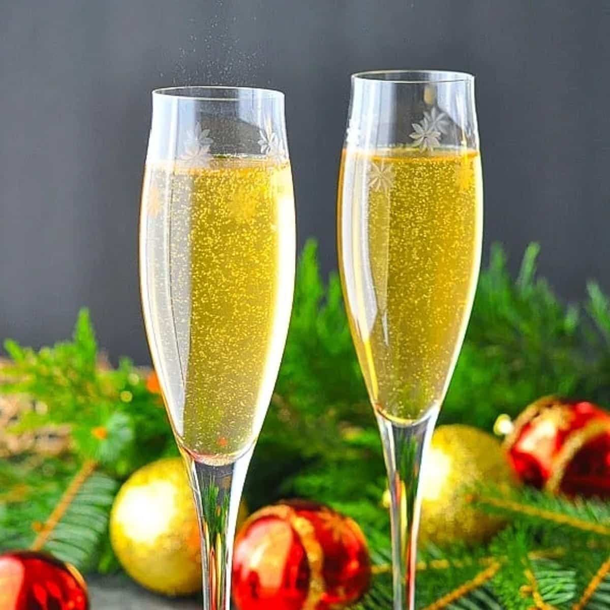 Ginger Champagne Cocktail