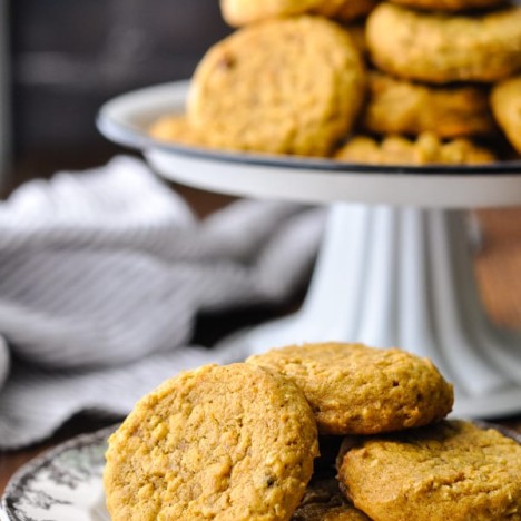 Easy pumpkin oatmeal cookies served on a white plate with brown trim