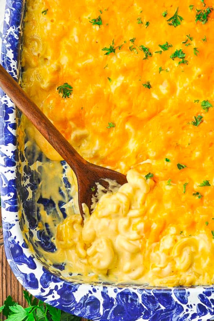 Baked Mac and Cheese Recipe - The Seasoned Mom