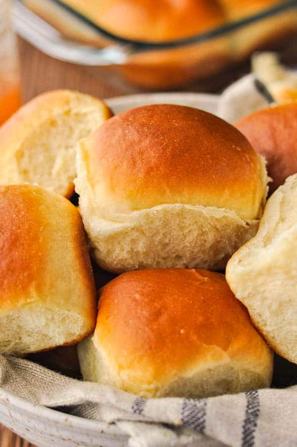 Close up shot of a bowl of easy dinner rolls