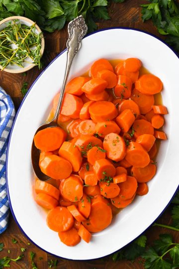 Brown Sugar Glazed Carrots {An Easy Side Dish!} - The Seasoned Mom