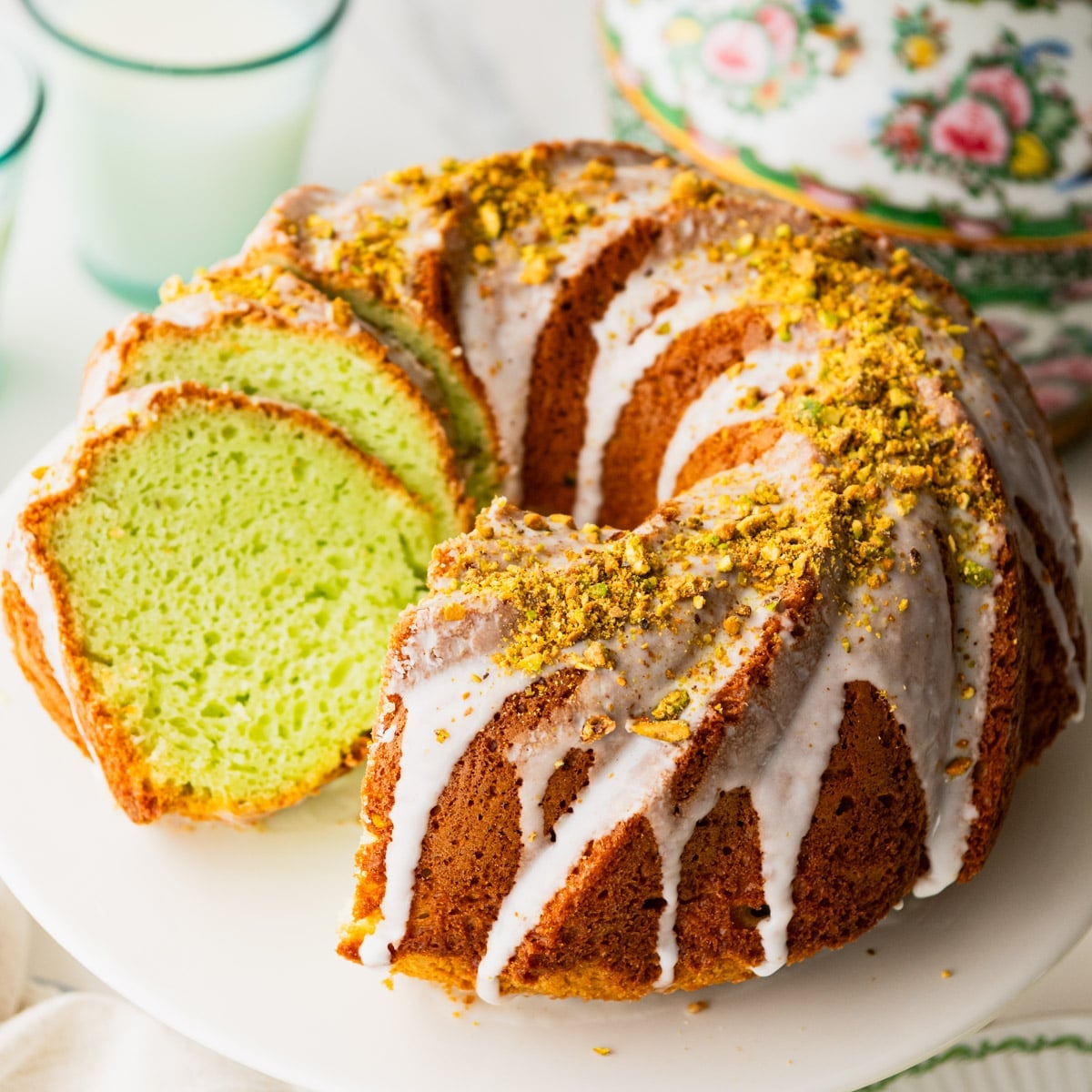 Pistachio Cake with Pudding