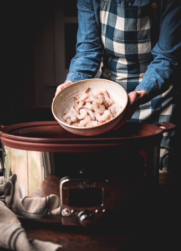 Adding raw shrimp to a slow cooker