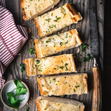 Garlic Bread Recipe - The Seasoned Mom