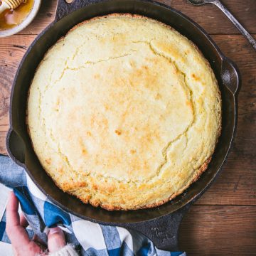 Southern Cornbread Recipe - The Seasoned Mom