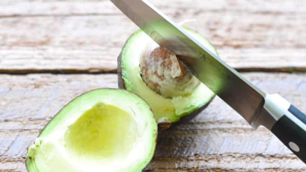Cutting avocados