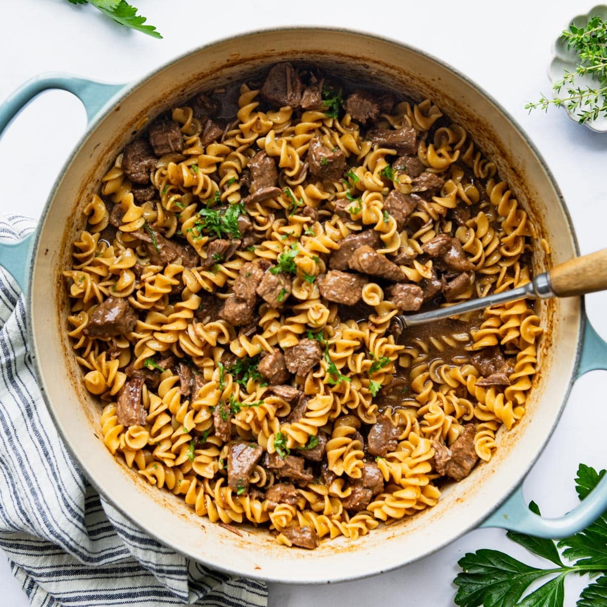 Southern Beef and Noodles – Cozy One-Pot Comfort Food