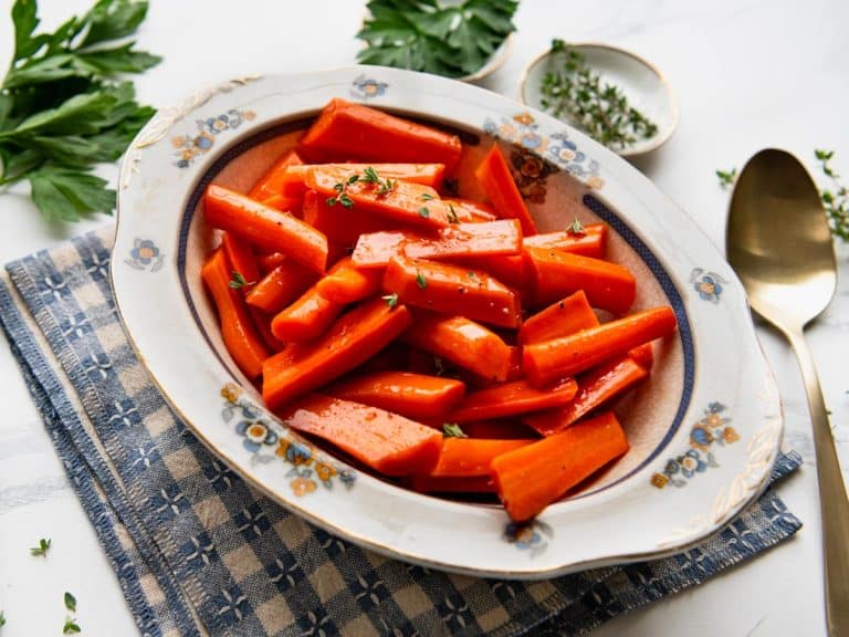Easy Maple Glazed Carrots