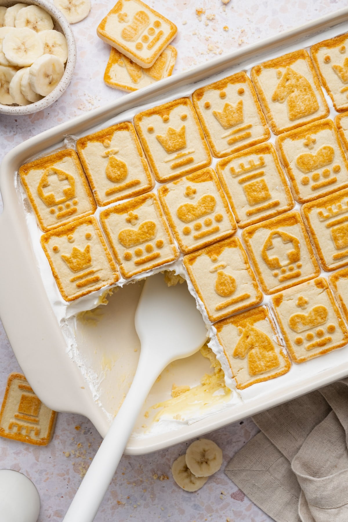 Overhead shot of a pan of easy chessman banana pudding.