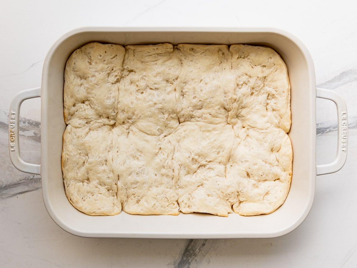 A parbaked biscuit crust.